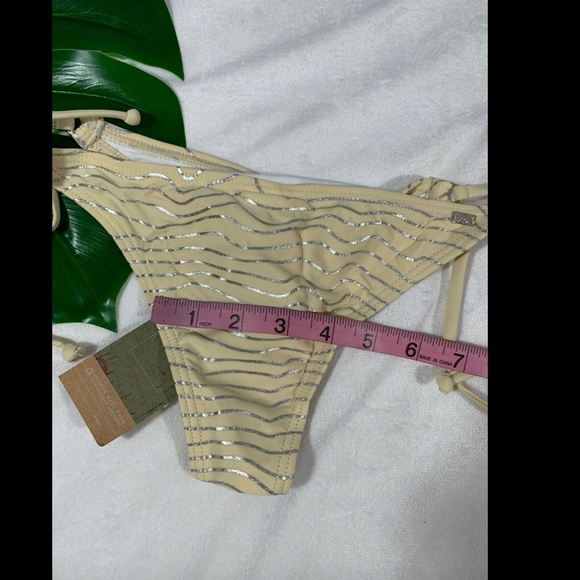NWT Reef Metallic Print Bikini Bottom XS - Picture 7 of 7